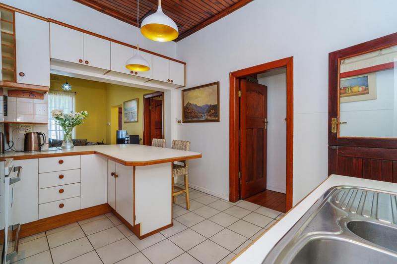 2 Bedroom Property for Sale in Harfield Village Western Cape